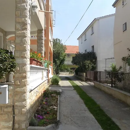 With A Parking Space 12552 Guest house 3*