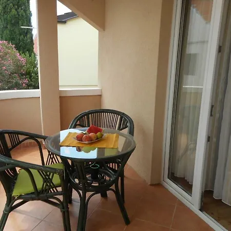 With A Parking Space 12552 Guest house 3*